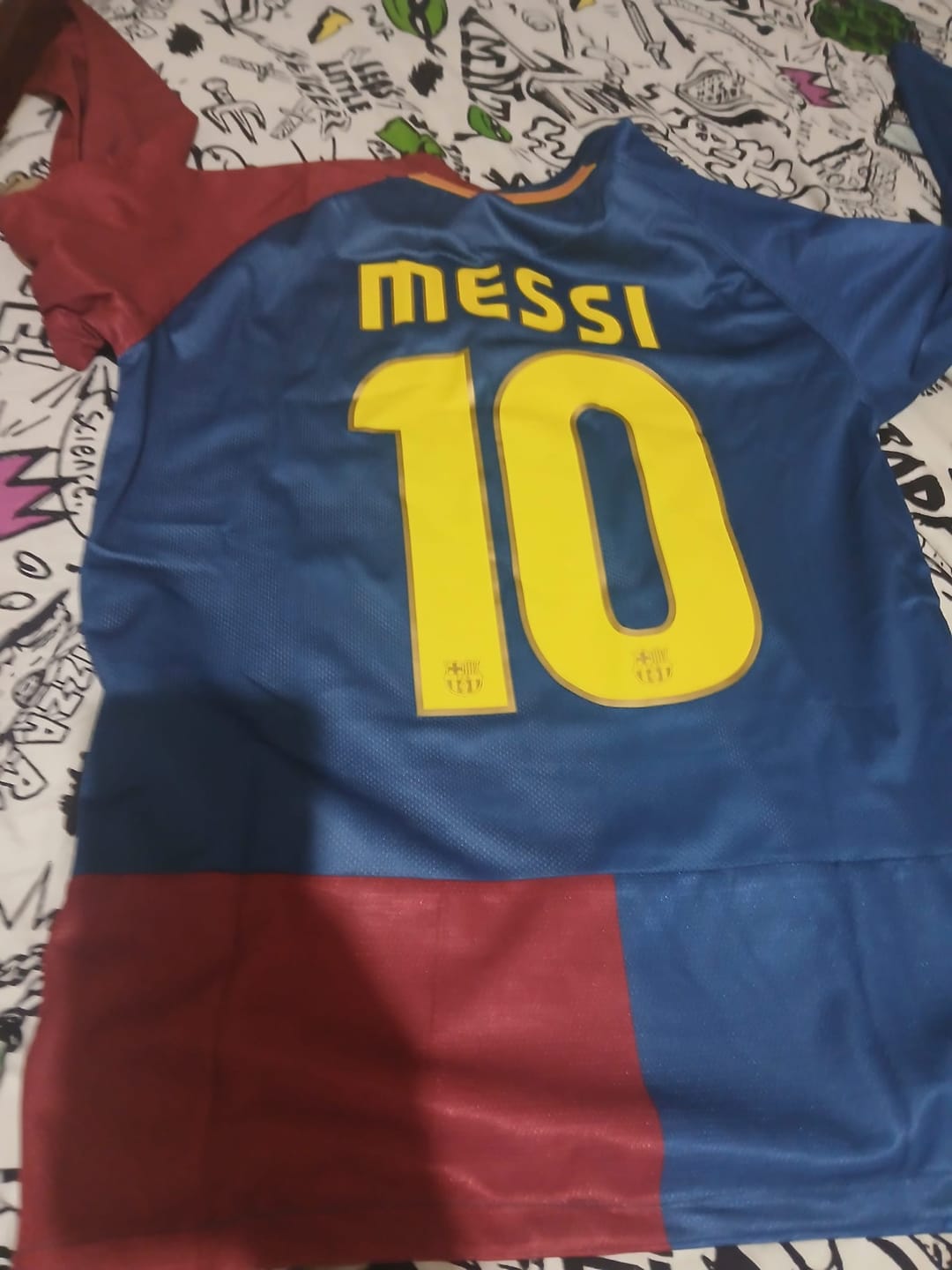 Customer photo review of Lionel Messi Barcelona 2009 Roma Final Retro Jersey Trikot Maillot Soccer Shirt