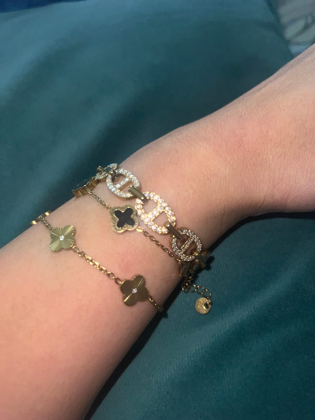 Customer photo review of Glamorous Pave Deluxe Armband 14 Karat Vergoldet
