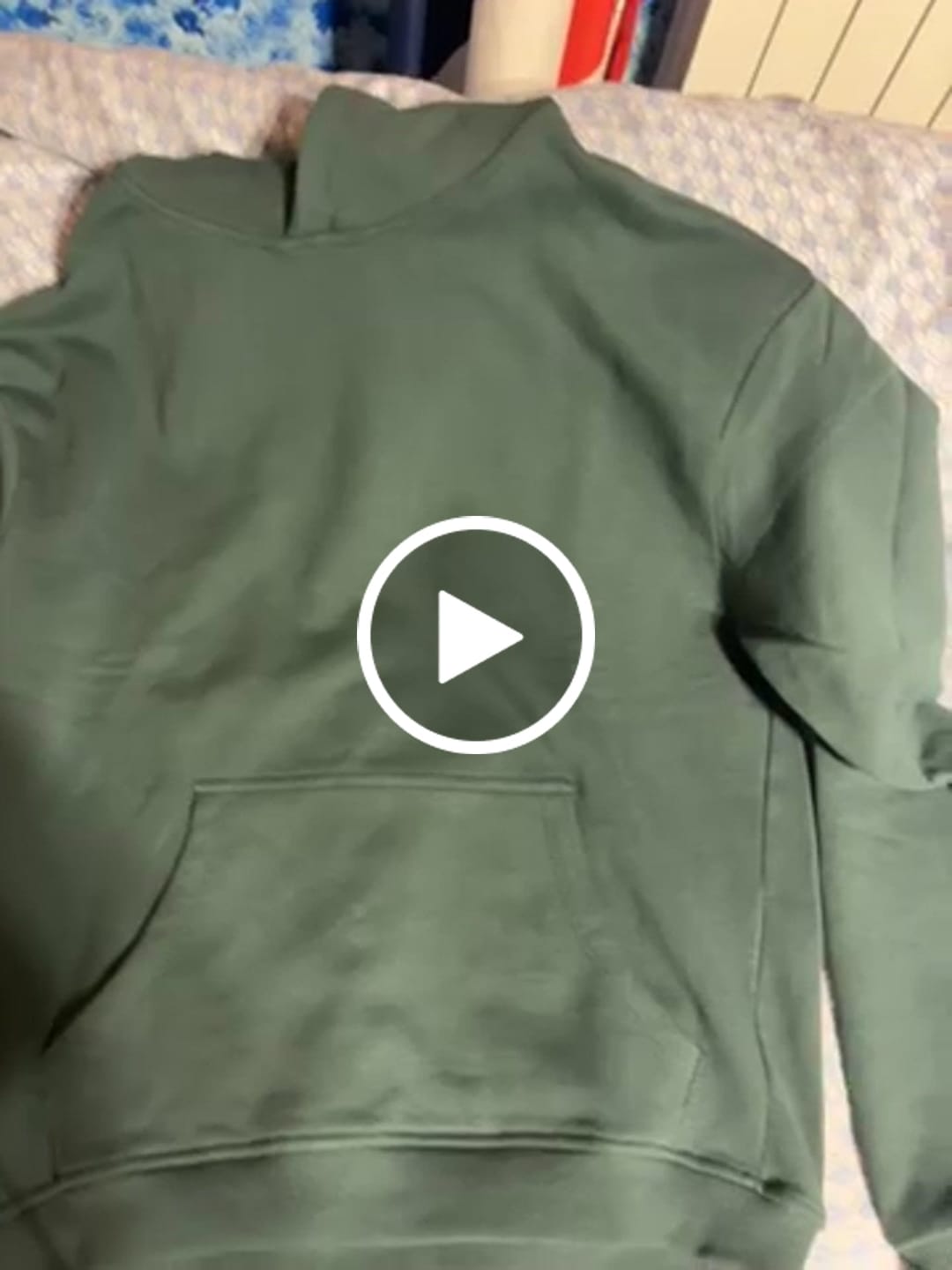 Customer video review of Hoodie Premium Blanks 330GSM Forest green