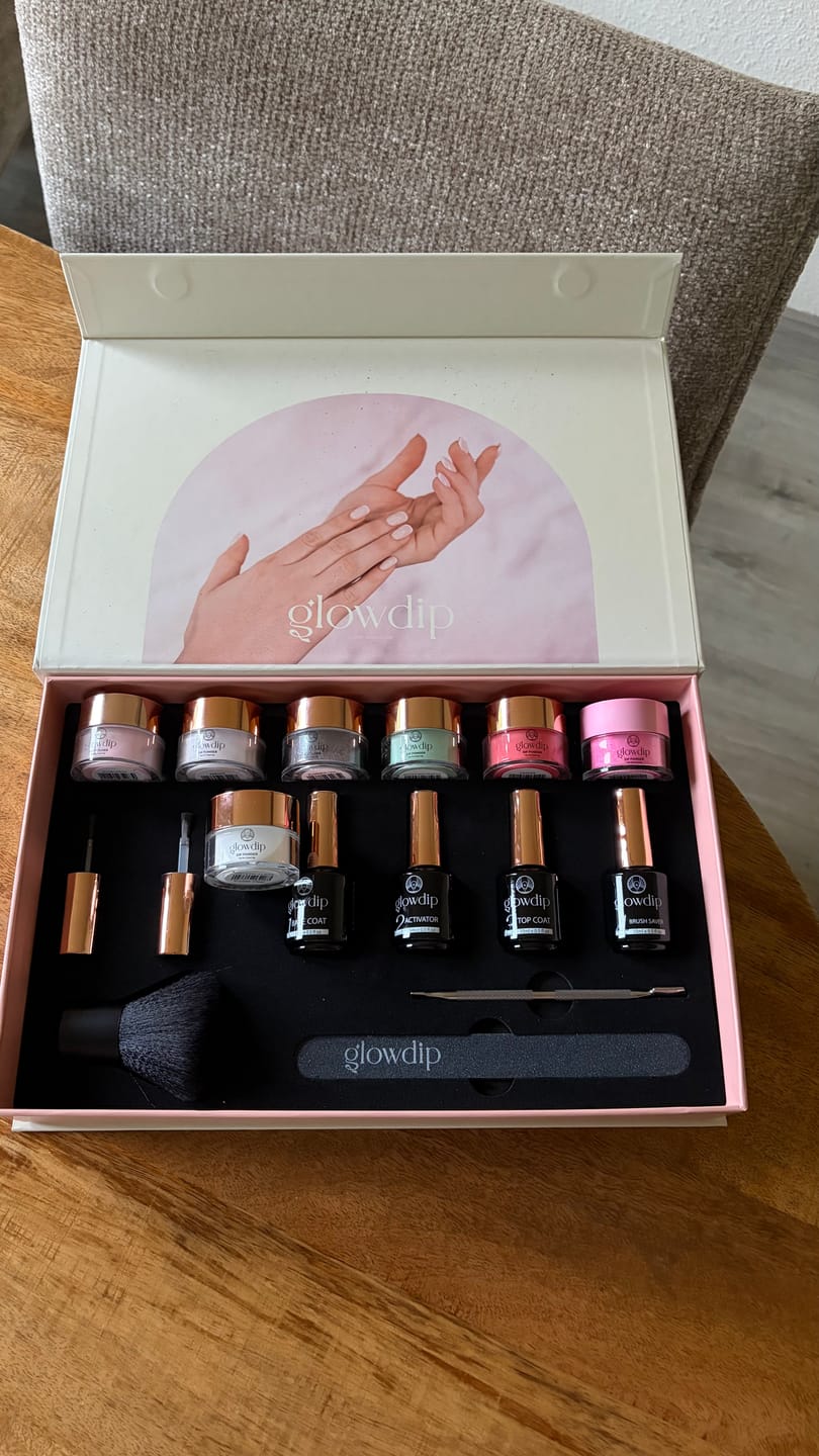 Customer photo review of Glowdip Alles-in-één Manicure Set