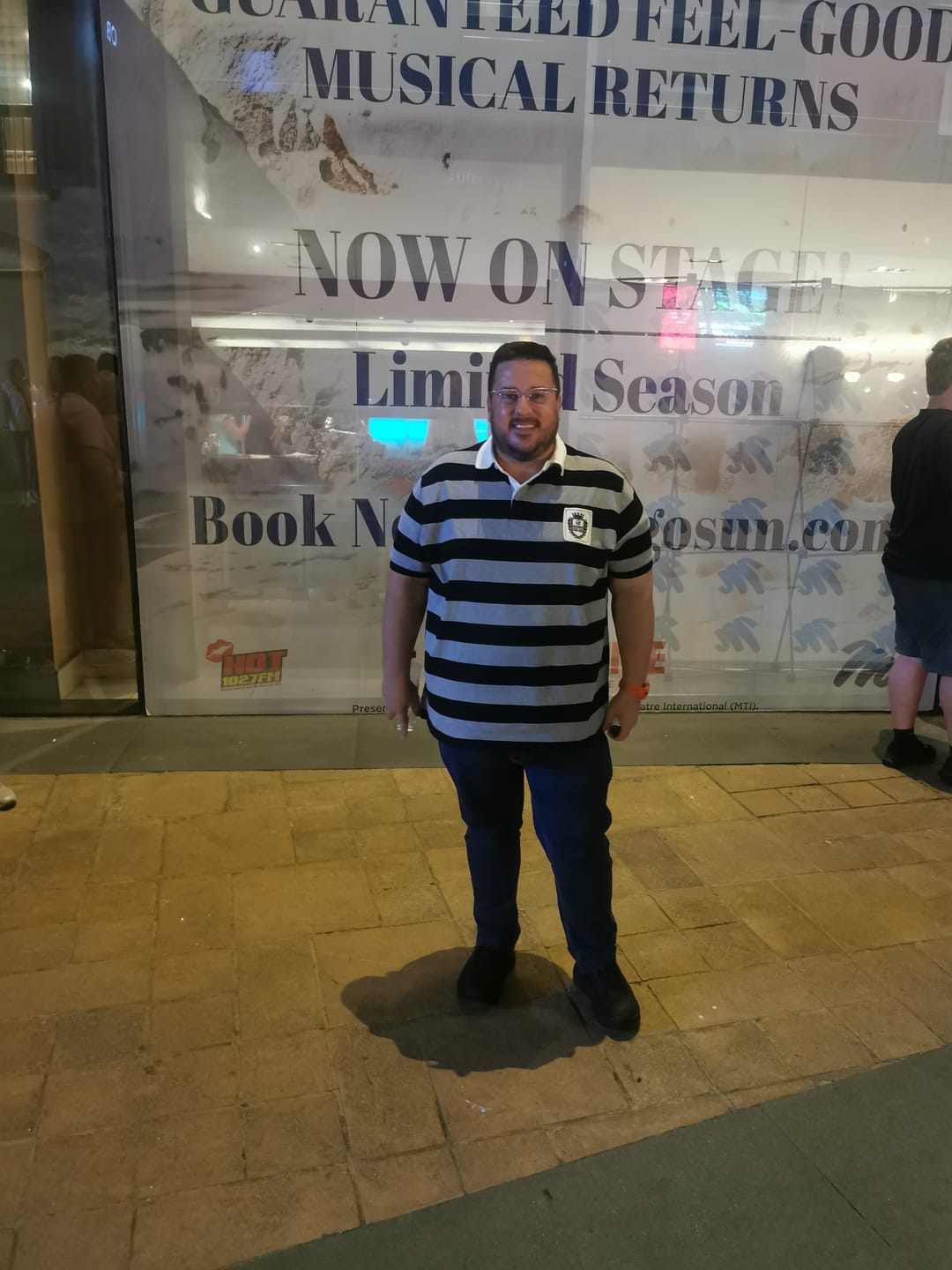 Customer photo review of Elite Rugby Polo Black & Grey Melange Medium Stripe