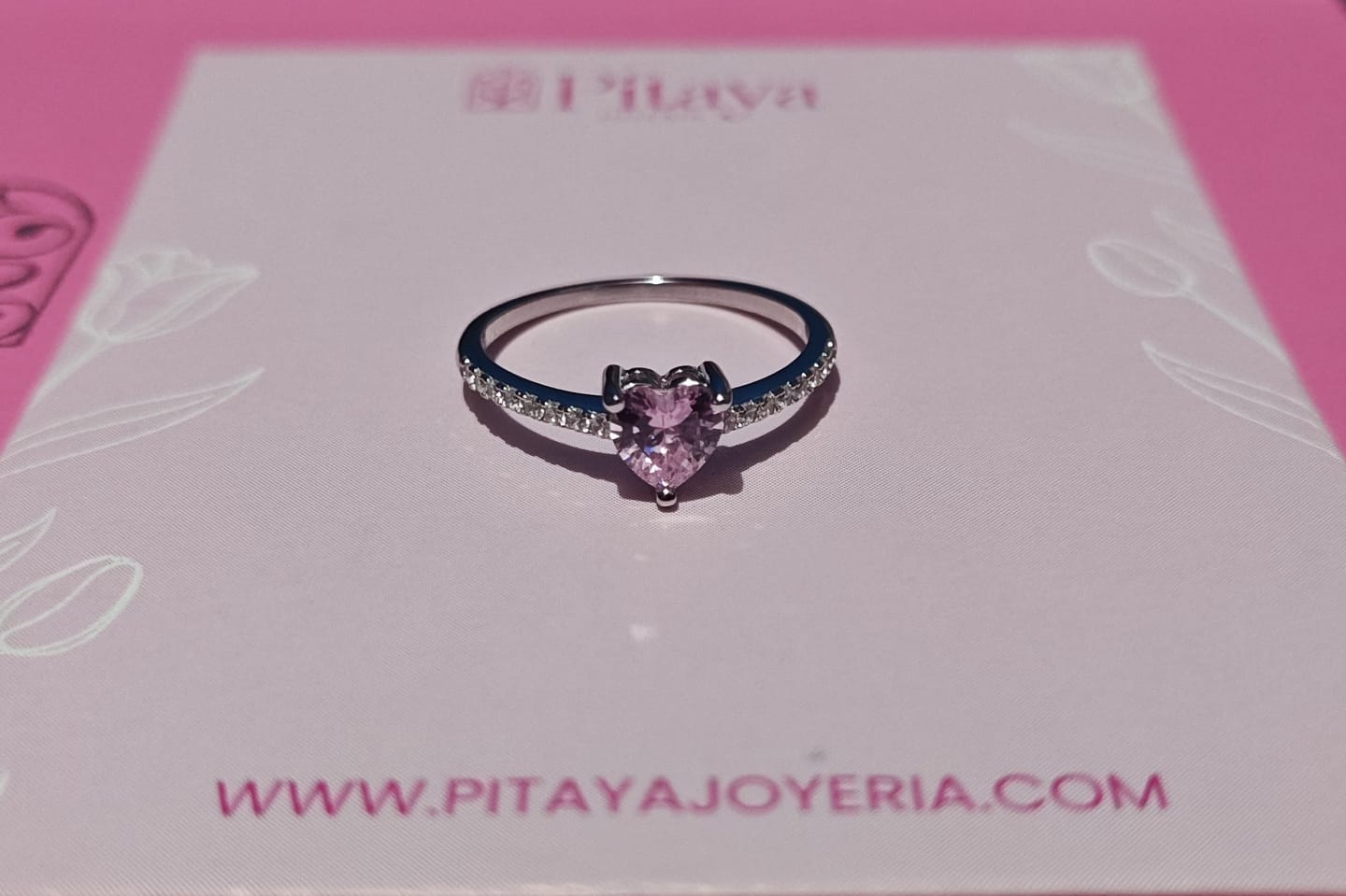 Customer photo review of Anillo Promesa Heart Pink Plata 925