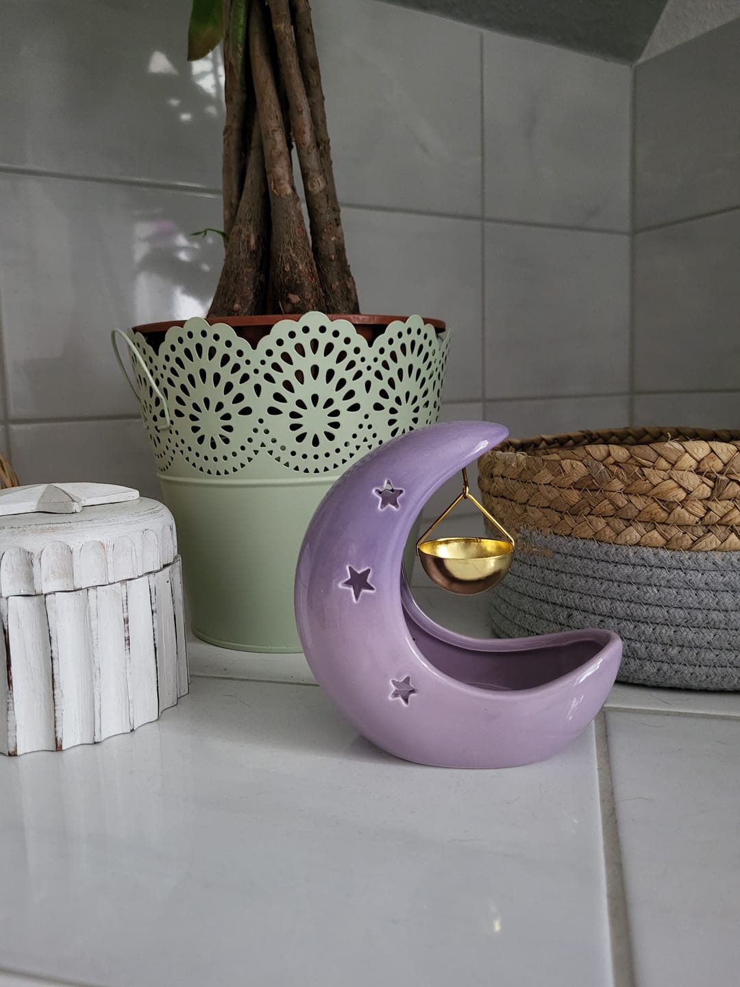 Customer photo review of Halbmond Duftlampe mit Sternausschnitten