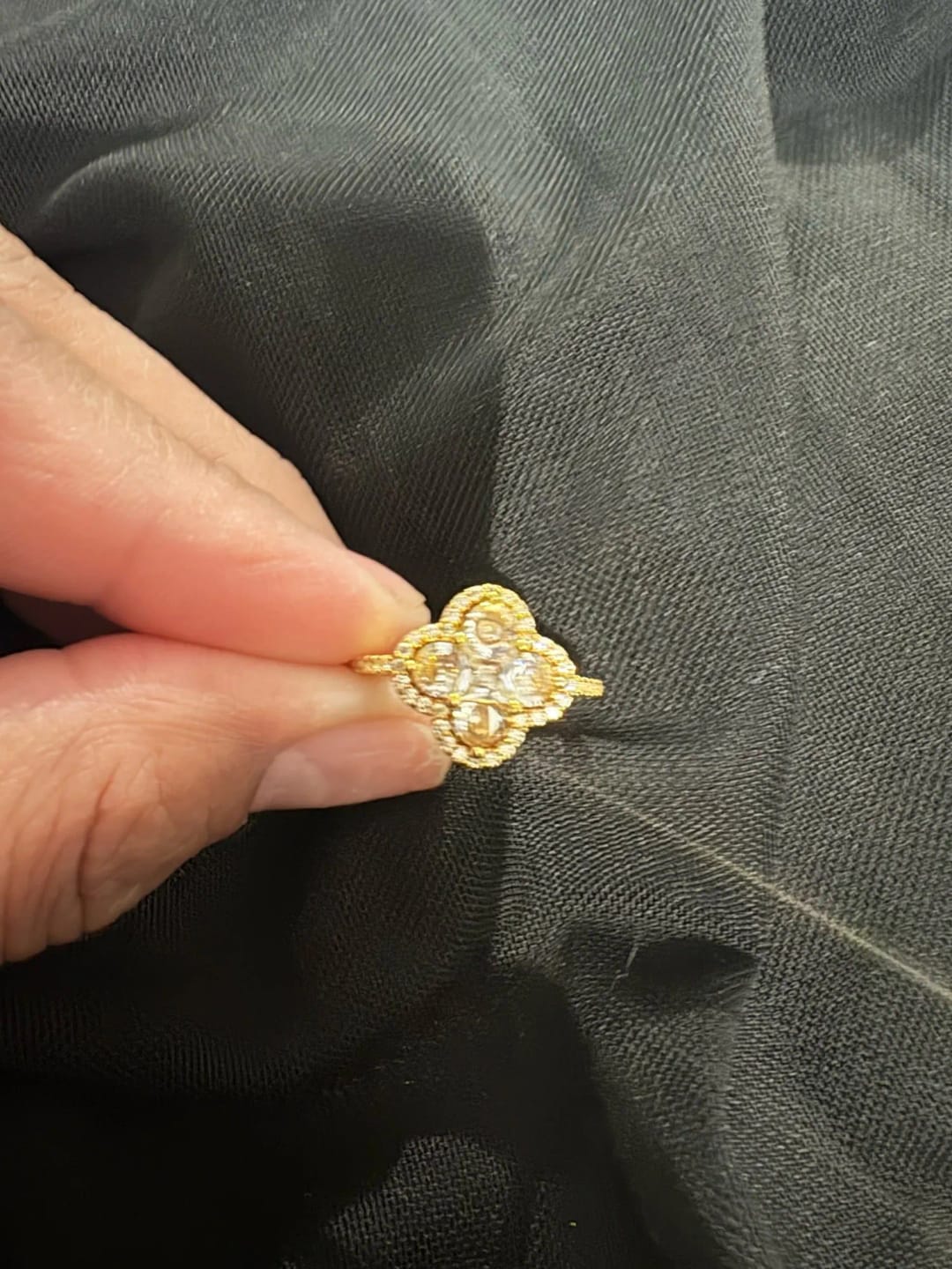 Customer photo review of Bague success