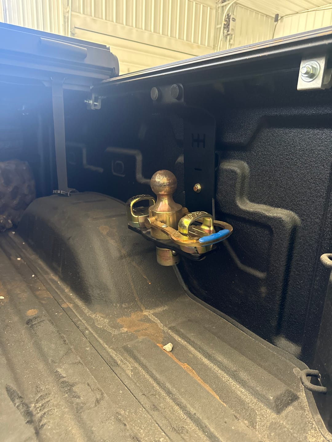 Customer photo review of Hitcholder™ Gooseneck - Chevy/GMC
