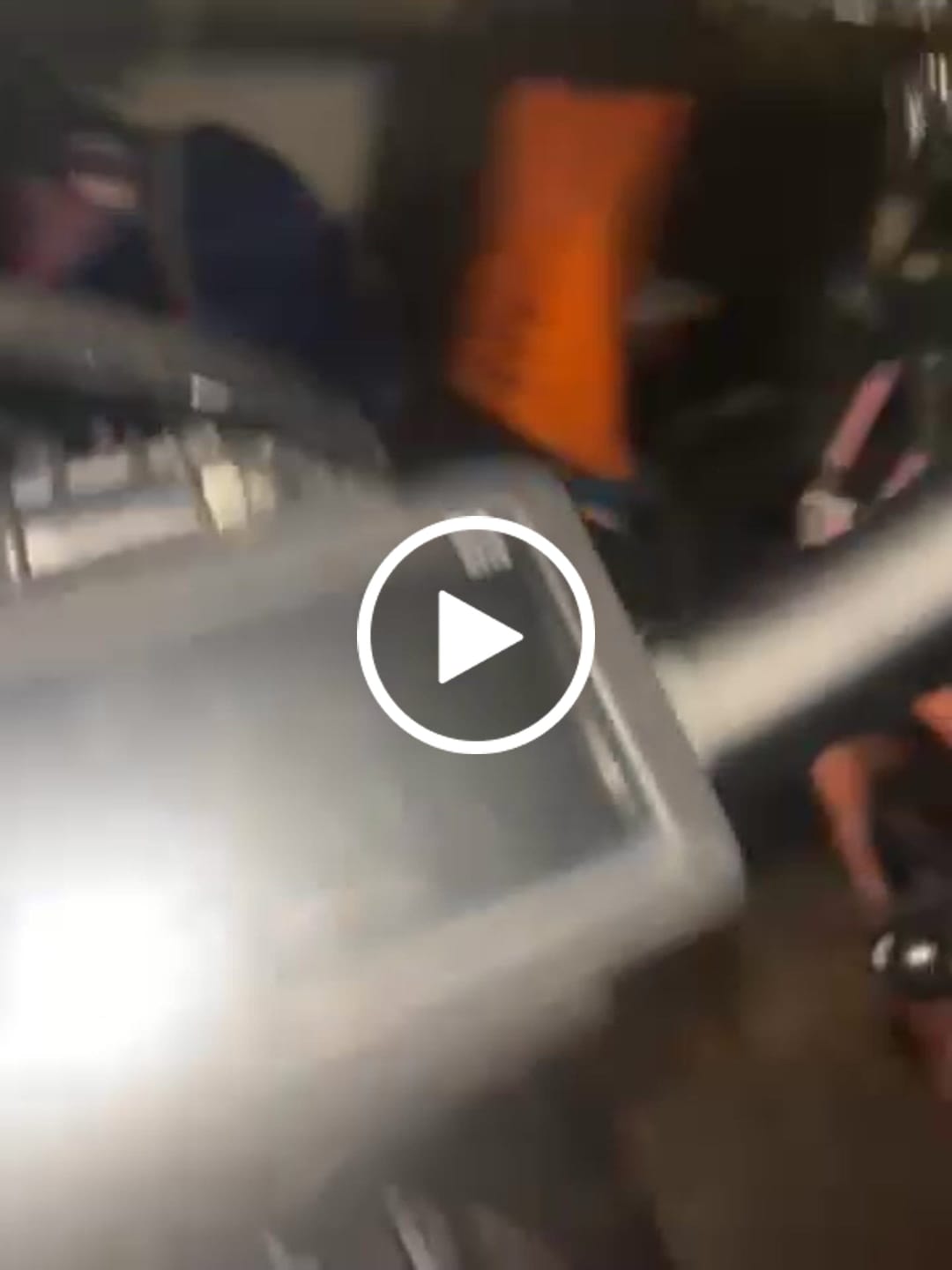 Customer video review of Yozma IN10 middle mount for screen