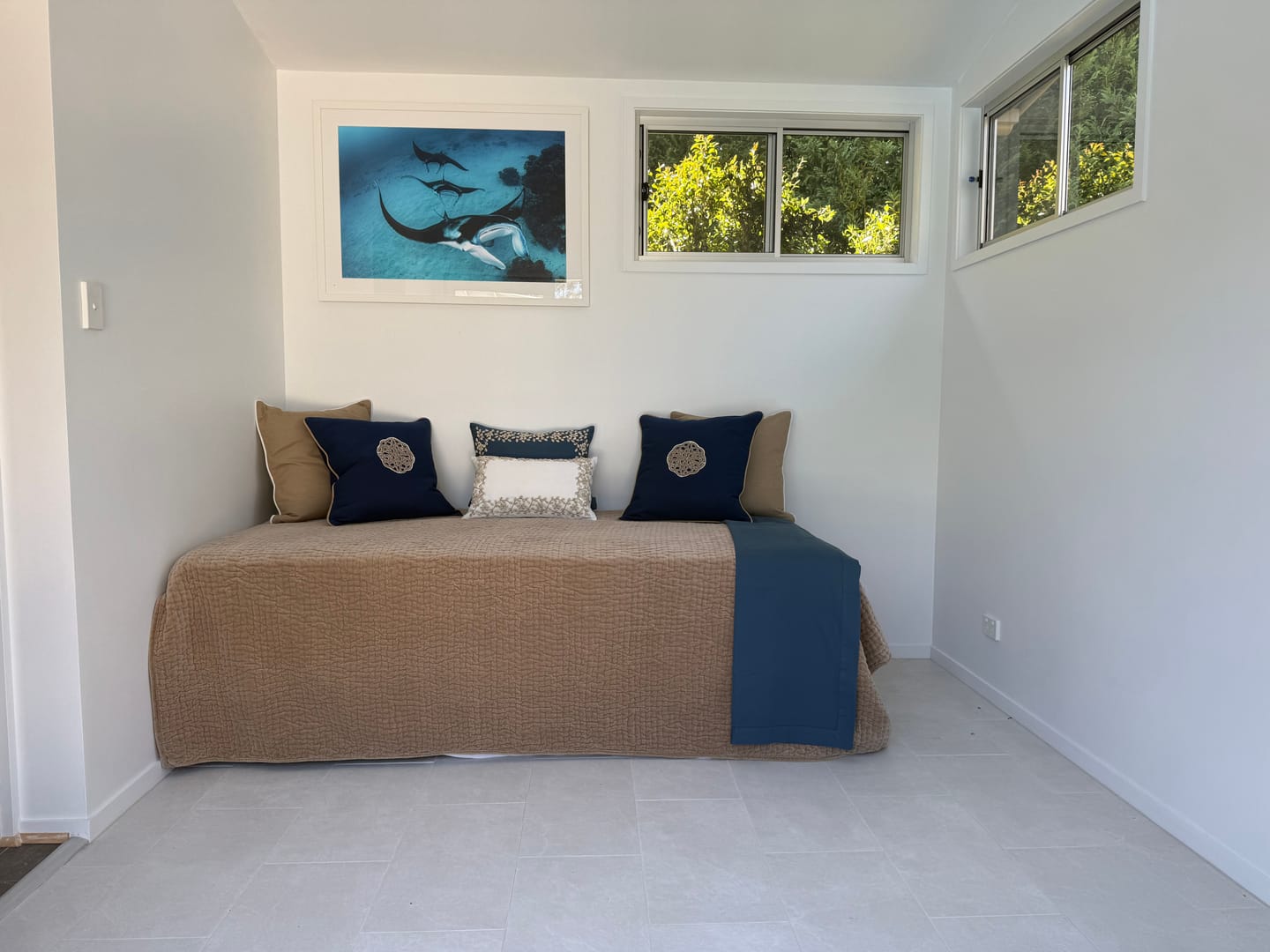 Customer photo review of Outdoor Piped Heather Beige & White Lounge Cushion – UV Resistant