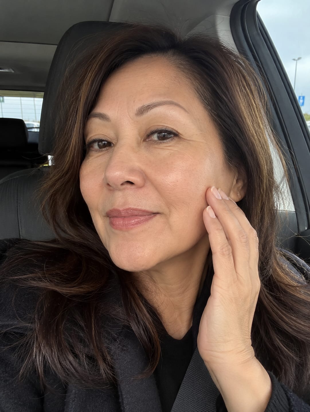 Customer photo review of Changing Foundation Stick – The stick that makes mature skin glow again