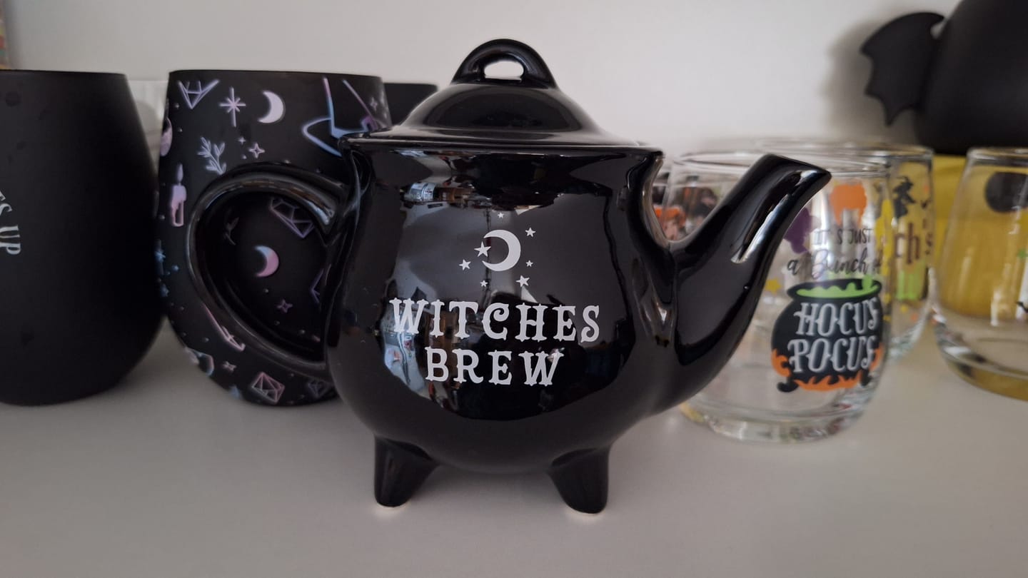 Customer photo review of Hexen Teekanne – Schwarze Keramik für magische Teepausen