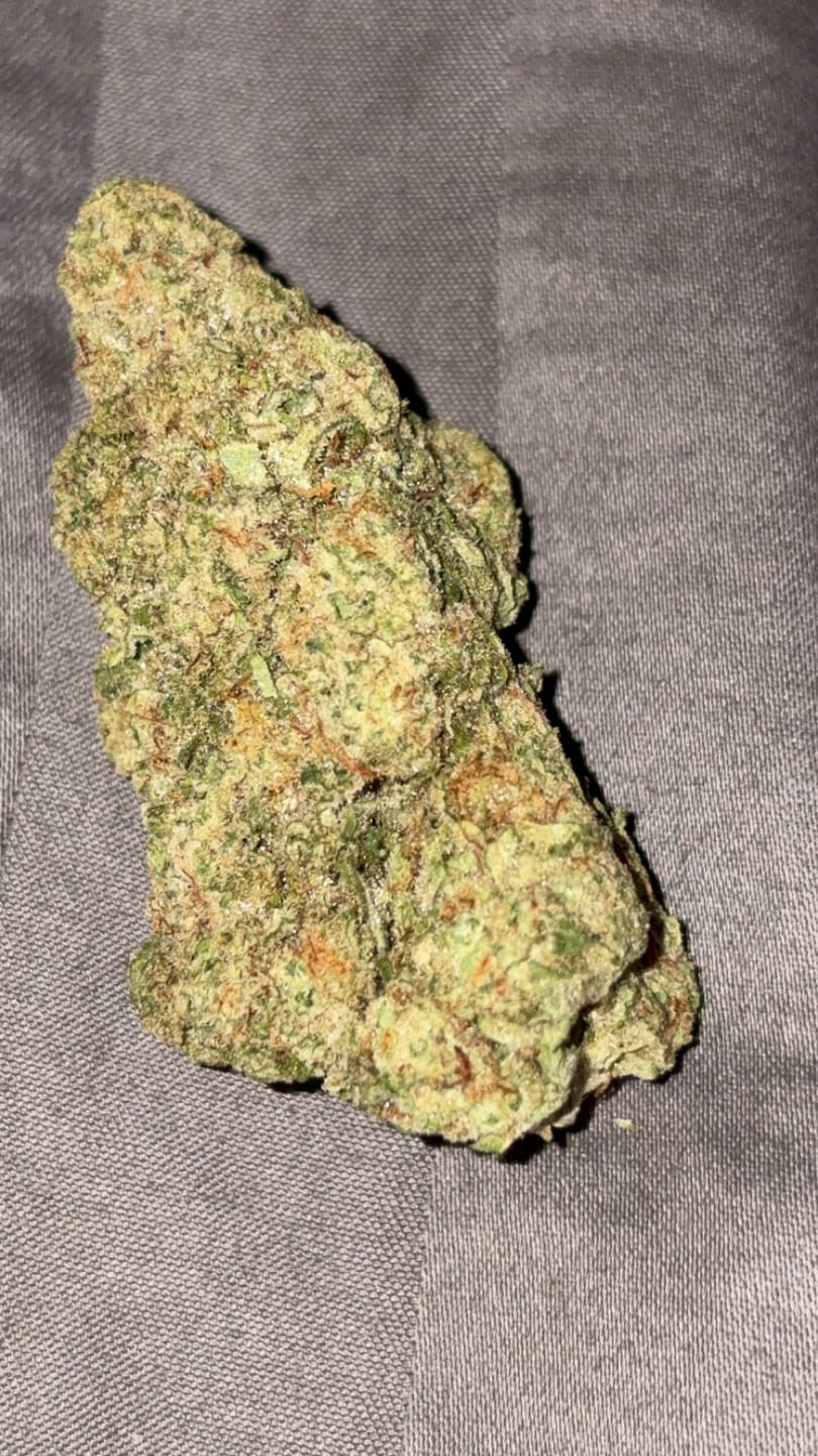Customer photo review of Strawberry Cough THCA Flower