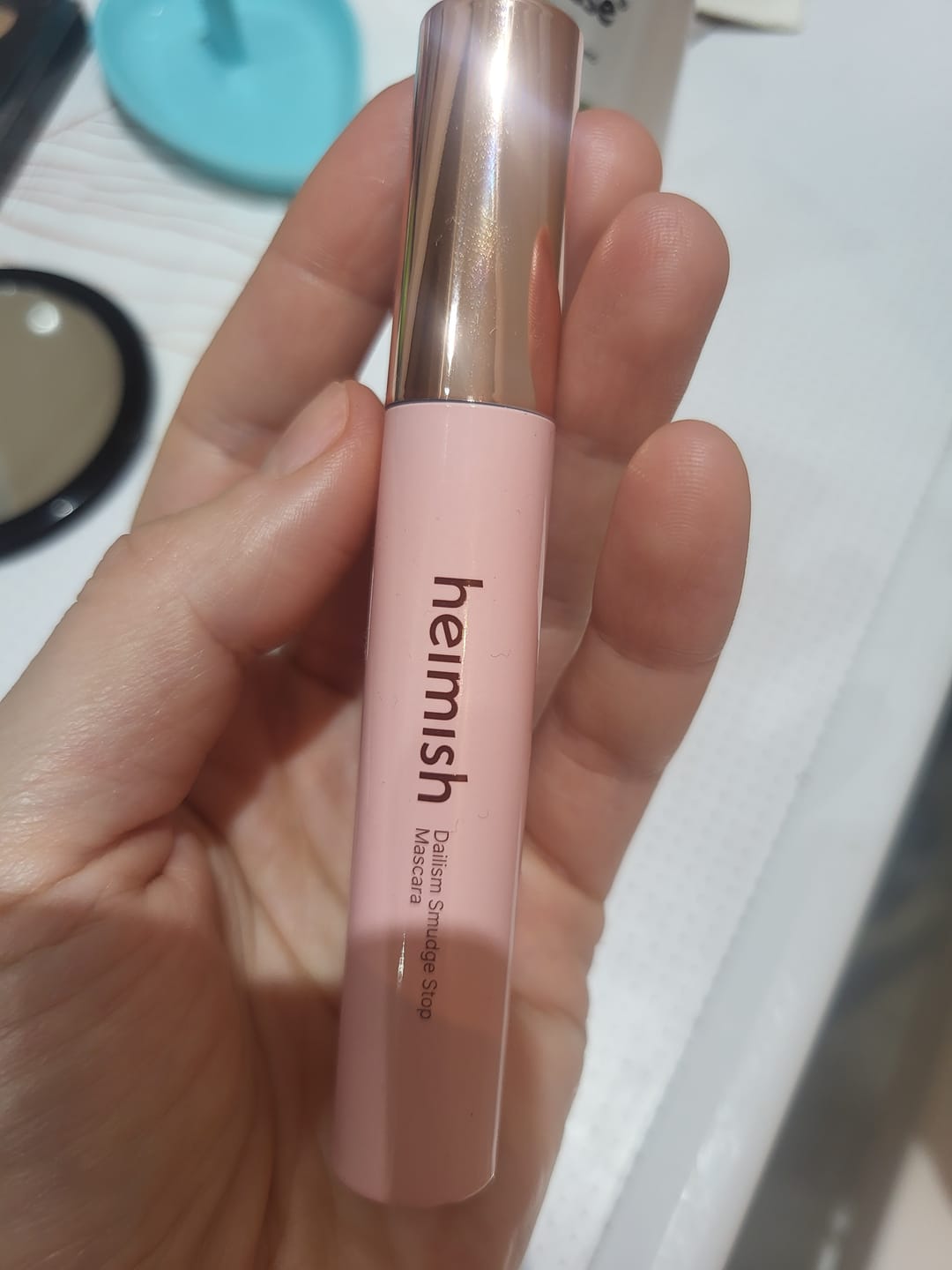 Customer photo review of Pagarinoša skropstu tuša Heimish Dailism Smudge Stop Mascara