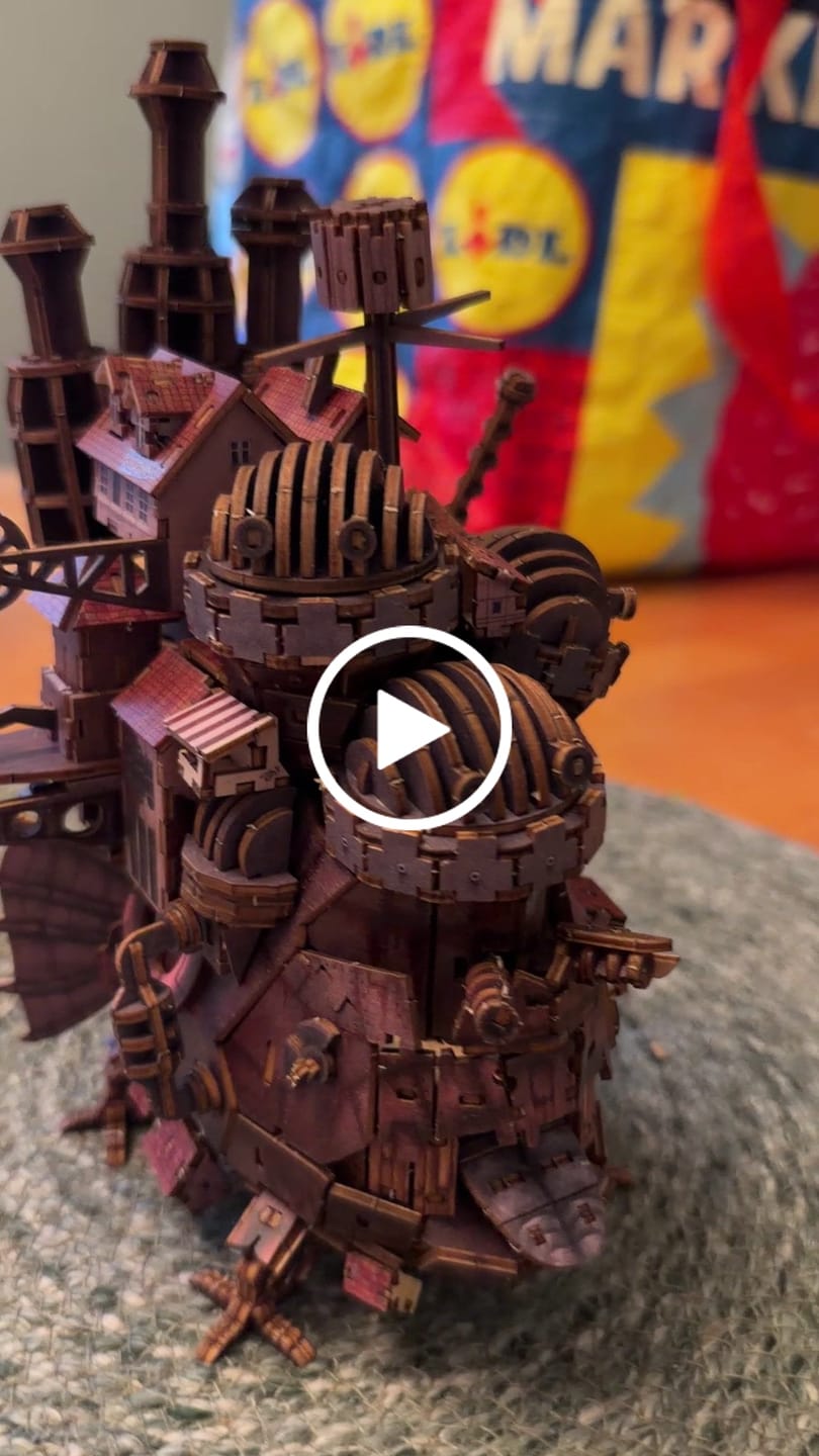 Customer video review of The Moving Castle