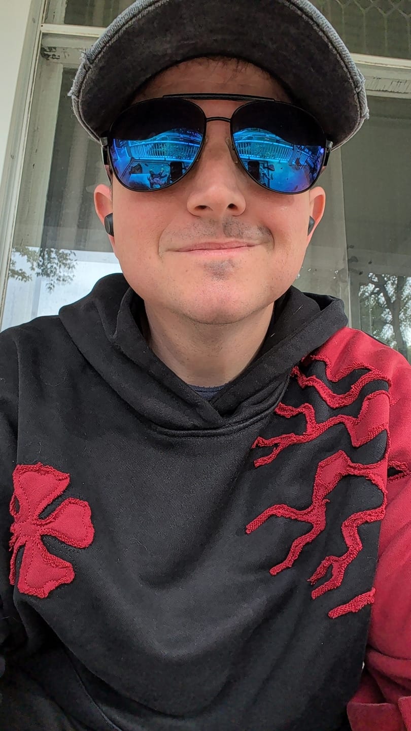 Customer photo review of Bulls Hoodie