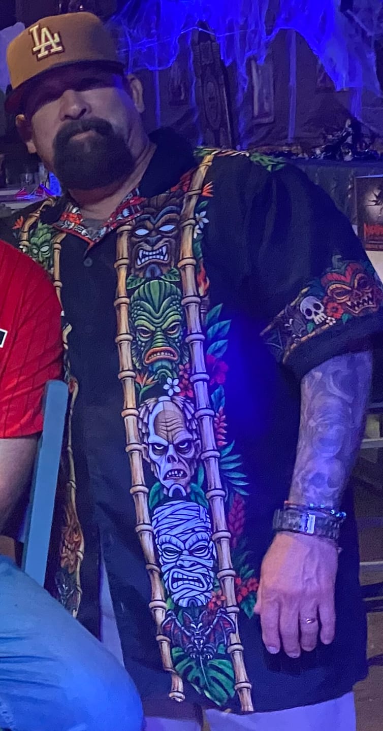 Customer photo review of Monsters & Mai Tais Vintage Button Up