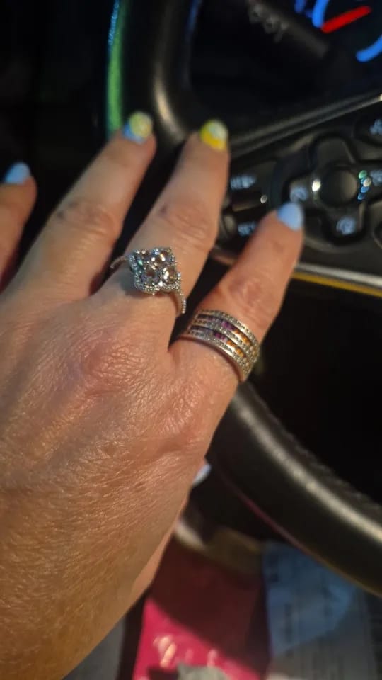 Customer photo review of Bague success