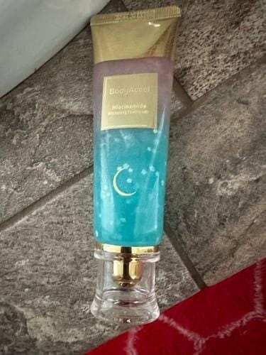 Customer photo review of Niacinamide Whitening Toothpaste