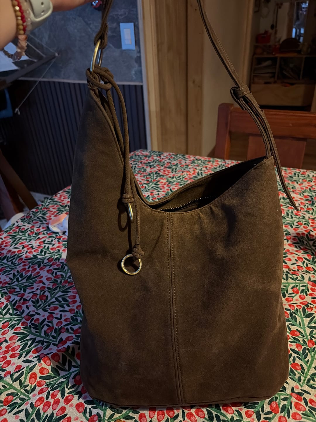 Customer photo review of Cartera De Hombro Argollas Rebel
