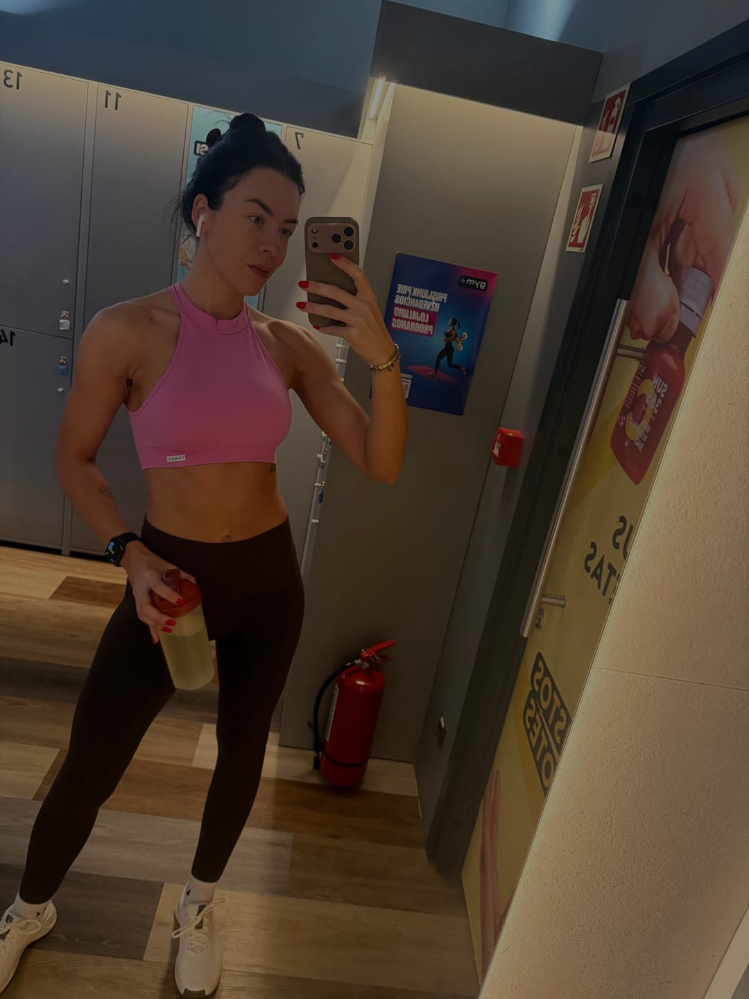 Customer photo review of Tamprės FGM04 „Nicole All-Up Bitter Chocolate” - šokolado spalvos