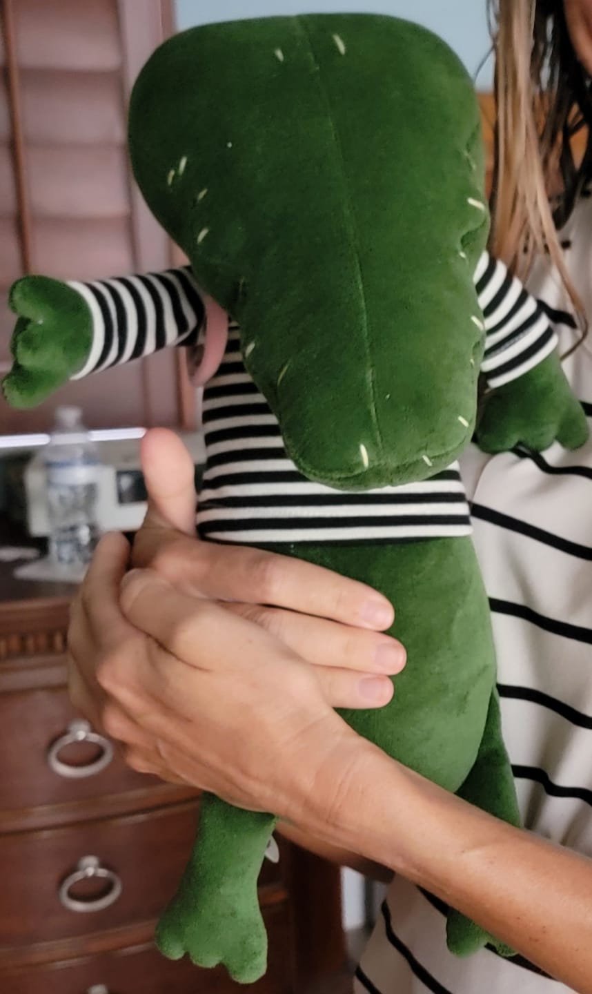 Customer photo review of TONY THE CROCODILE - L