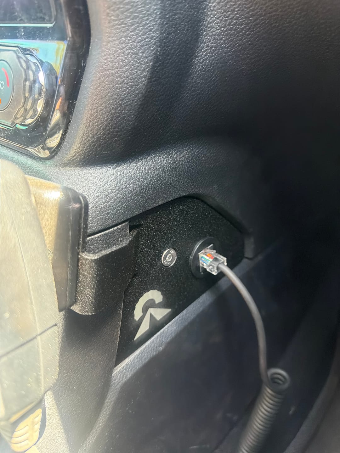 Customer photo review of UHF Handpiece Mount - Ford Ranger NextGen & Super Duty & Everest - Centre Console