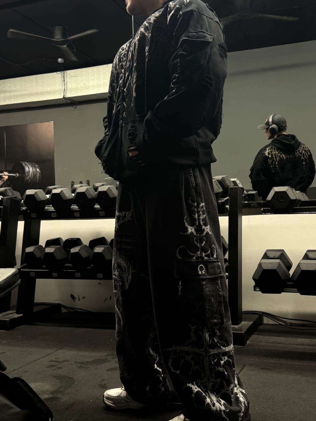 Customer photo review of Vindicator Tarnished Cargo Oversized Zip-up Hoodie [WITHER]