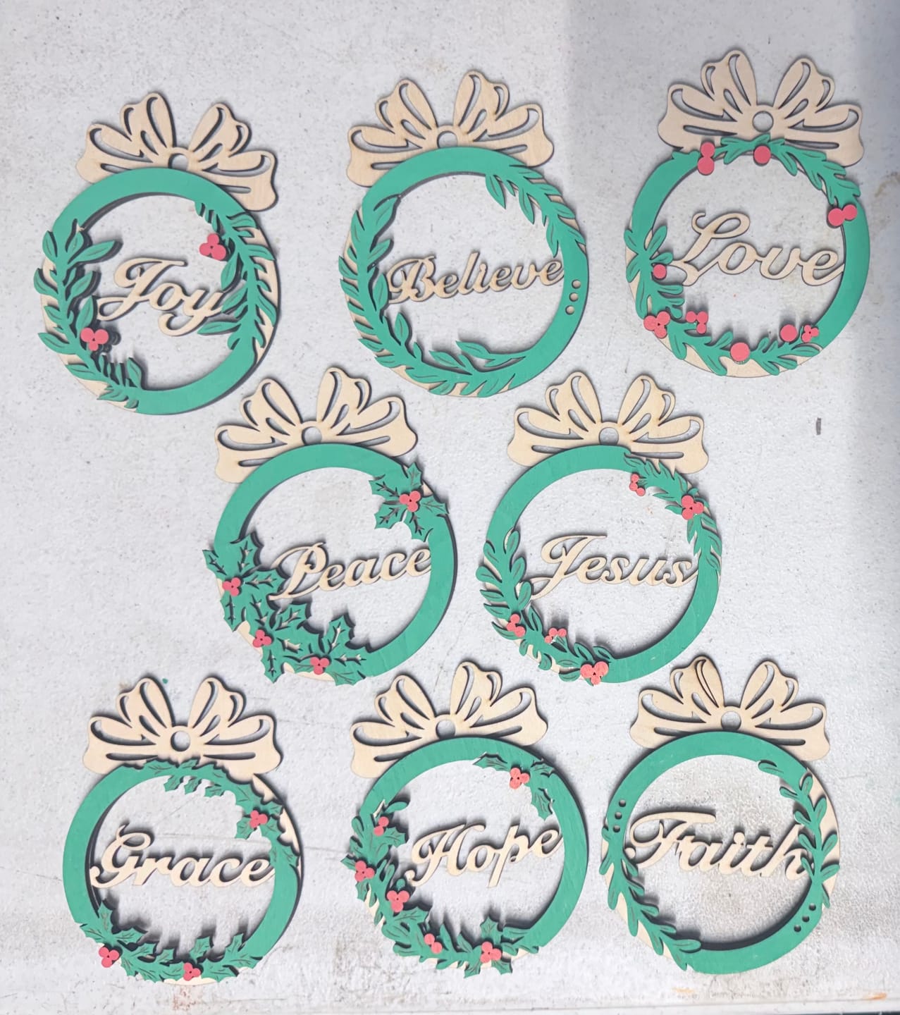Customer photo review of Christmas Wreath 8 Ornaments Laser Cut SVG