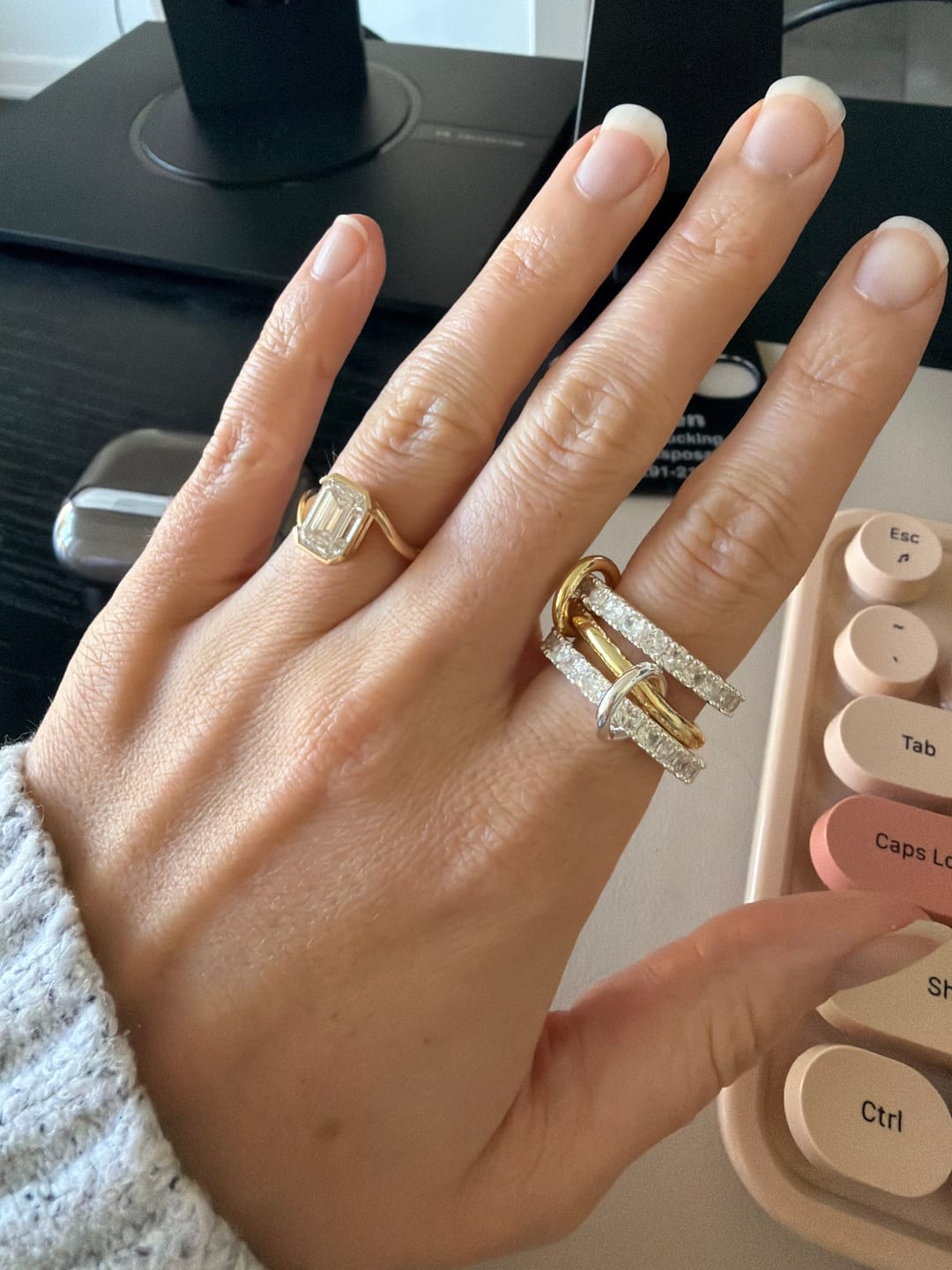 Customer photo review of Quintuplet Interlocking Bare Links Ring