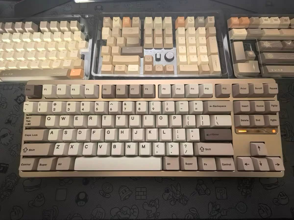 Customer photo review of Dune Keycaps | 142-Key Thick PBT Keycap Set