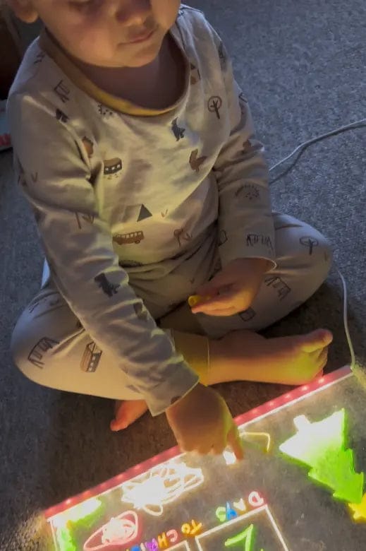 Customer photo review of LumiDraw™ Pizarra Led Mágica