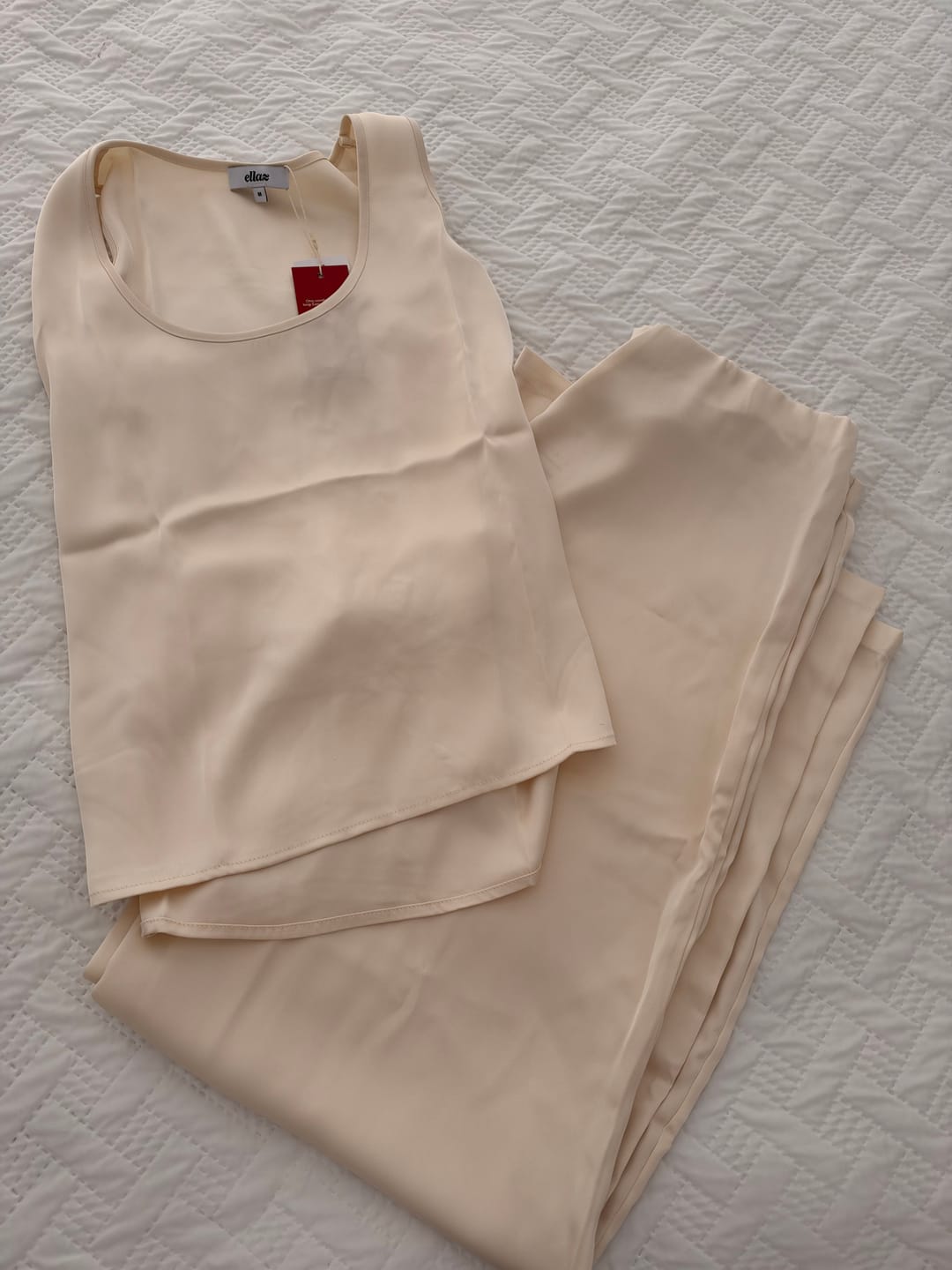 Customer photo review of Satin Tank