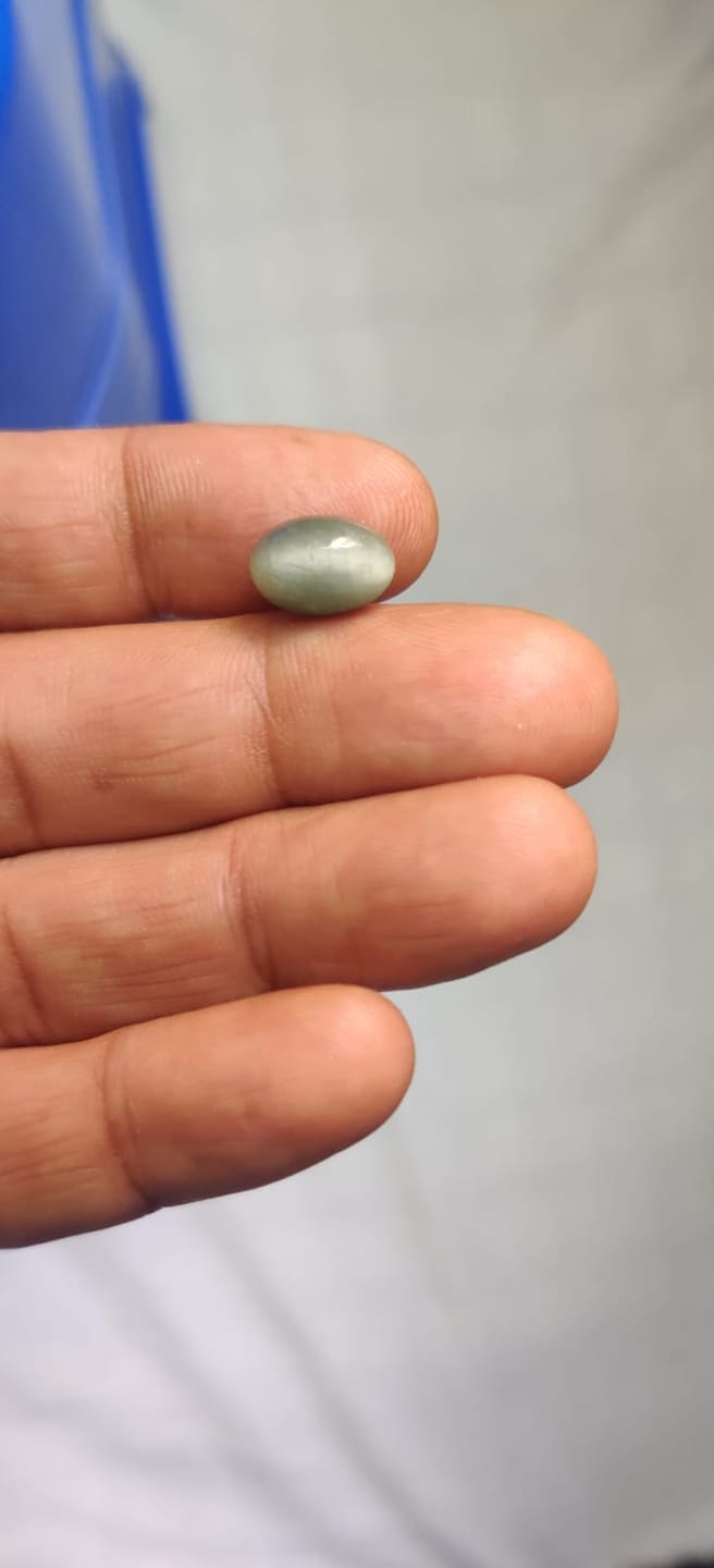 Customer photo review of Natural Cat's Eye Gemstone (Lehsunia) – Certified Chrysoberyl
