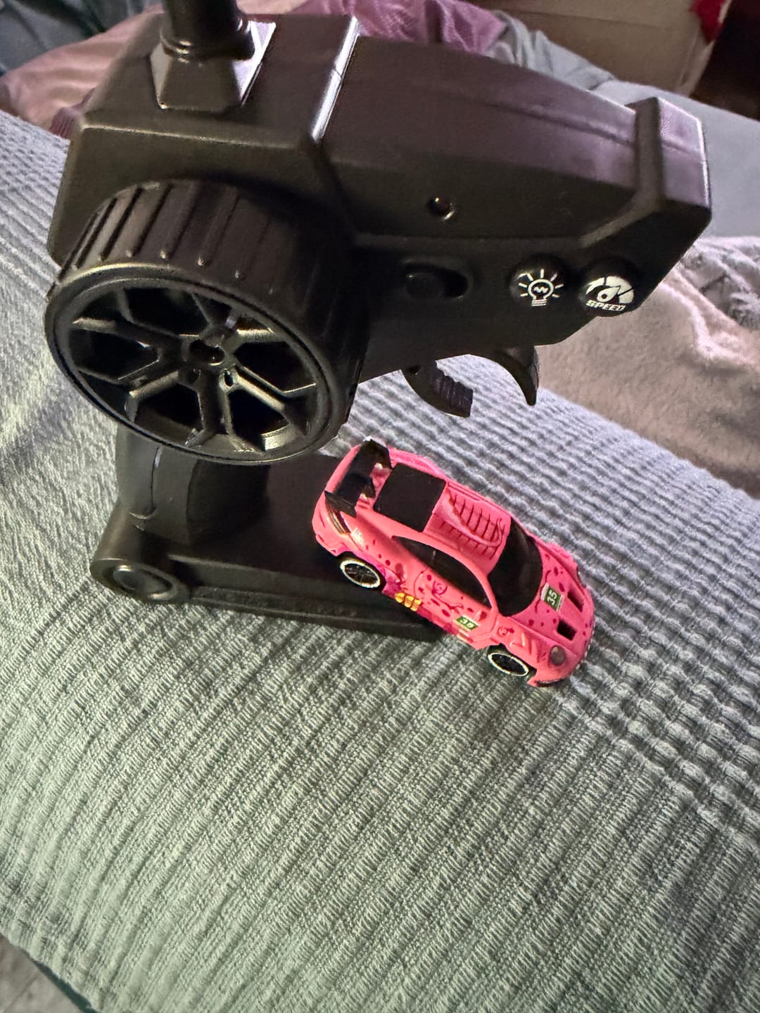 Customer photo review of Mini Coche de Drift 1:64