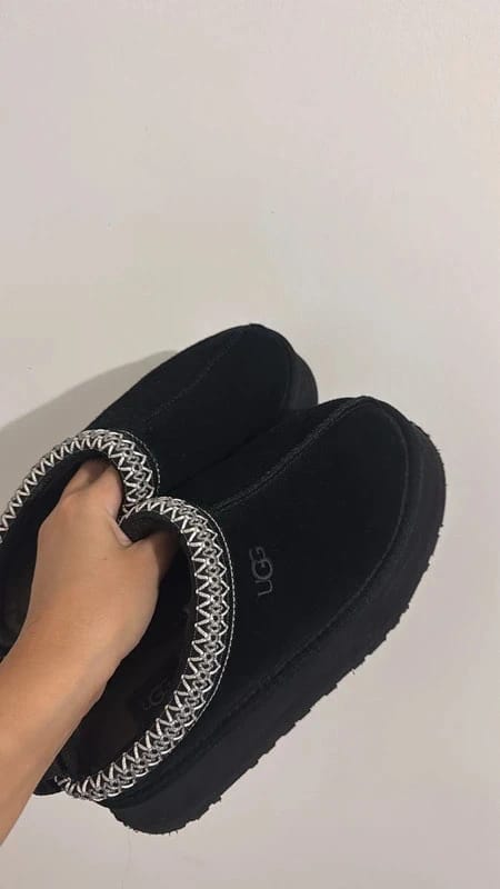 Customer photo review of UGG Tazz II
