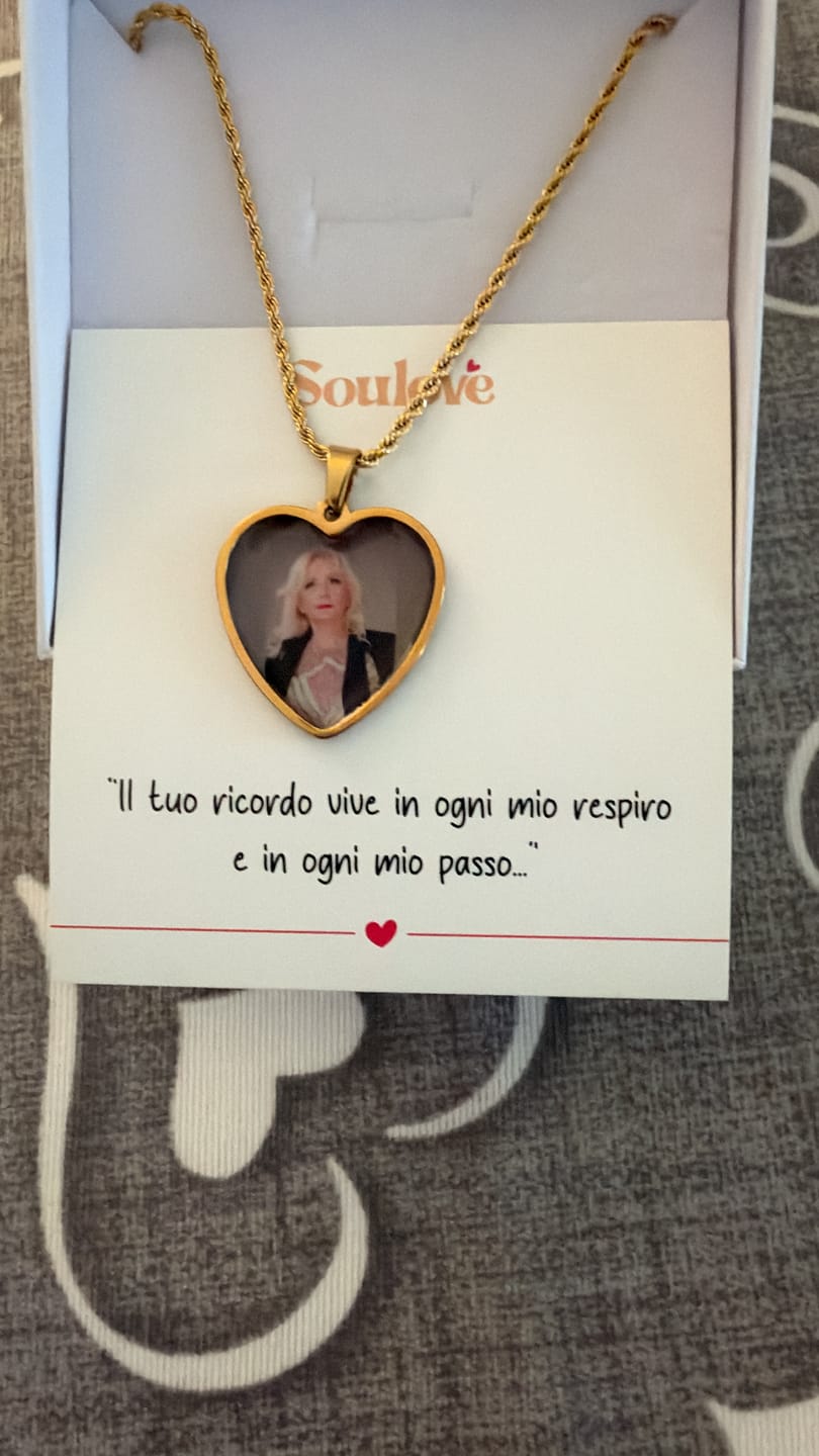 Customer photo review of Collana con Foto - Portami con Te