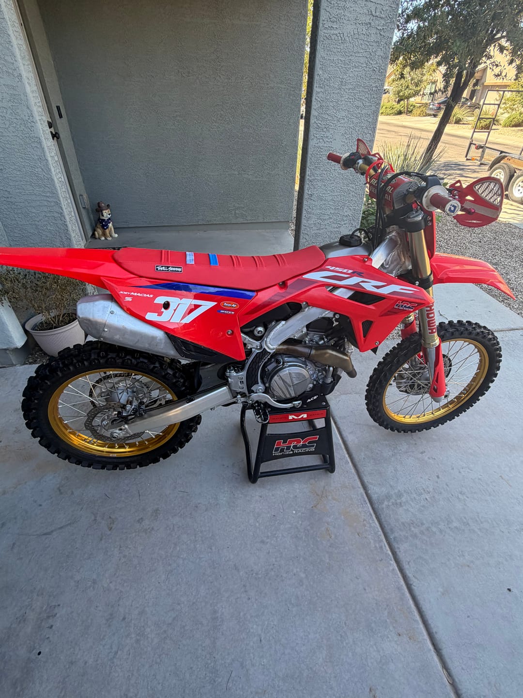 Customer photo review of Custom Seat Cover: 2023 Honda CRF450R