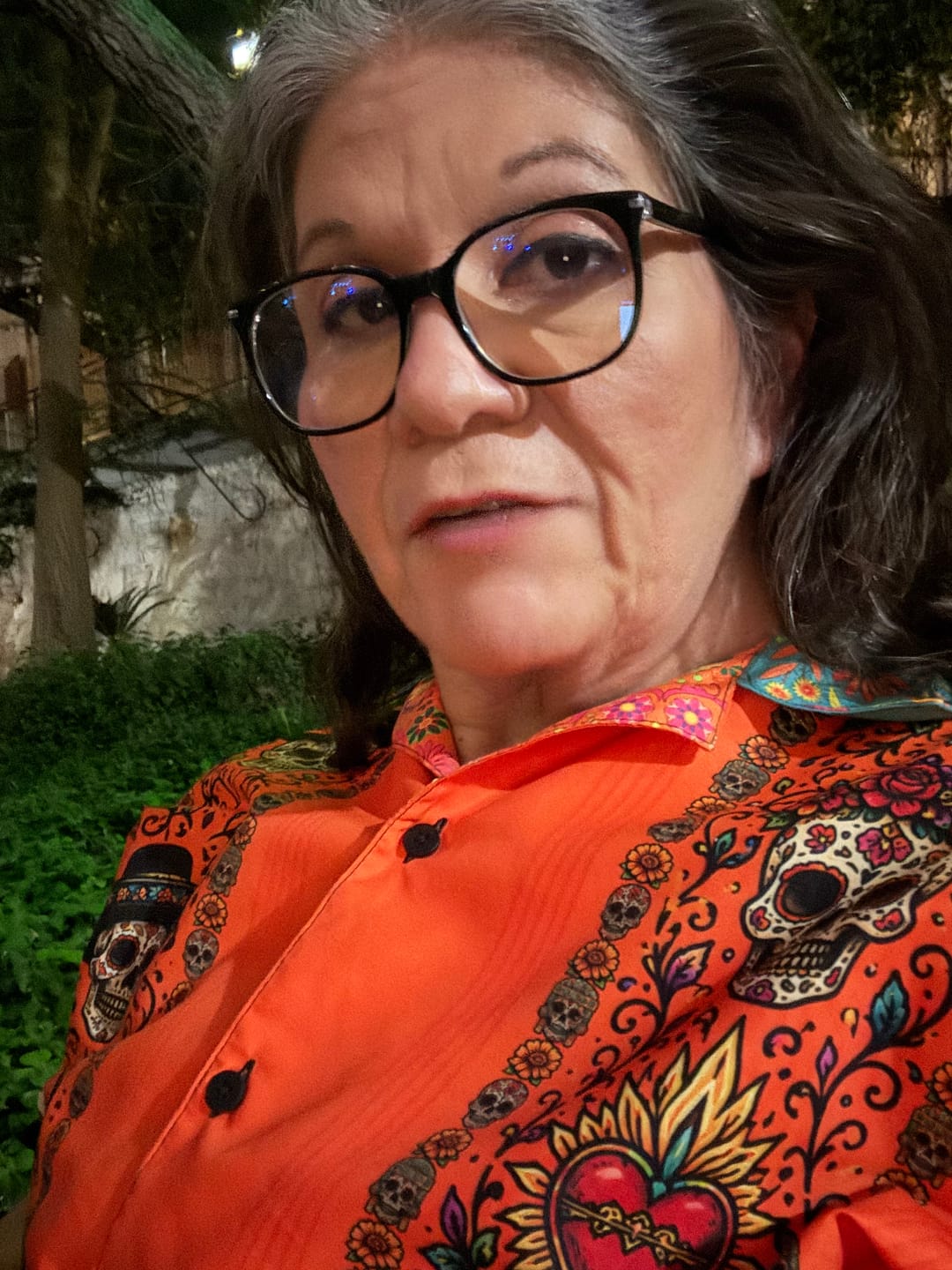 Customer photo review of Que Vivan Los Muertos Guayabera