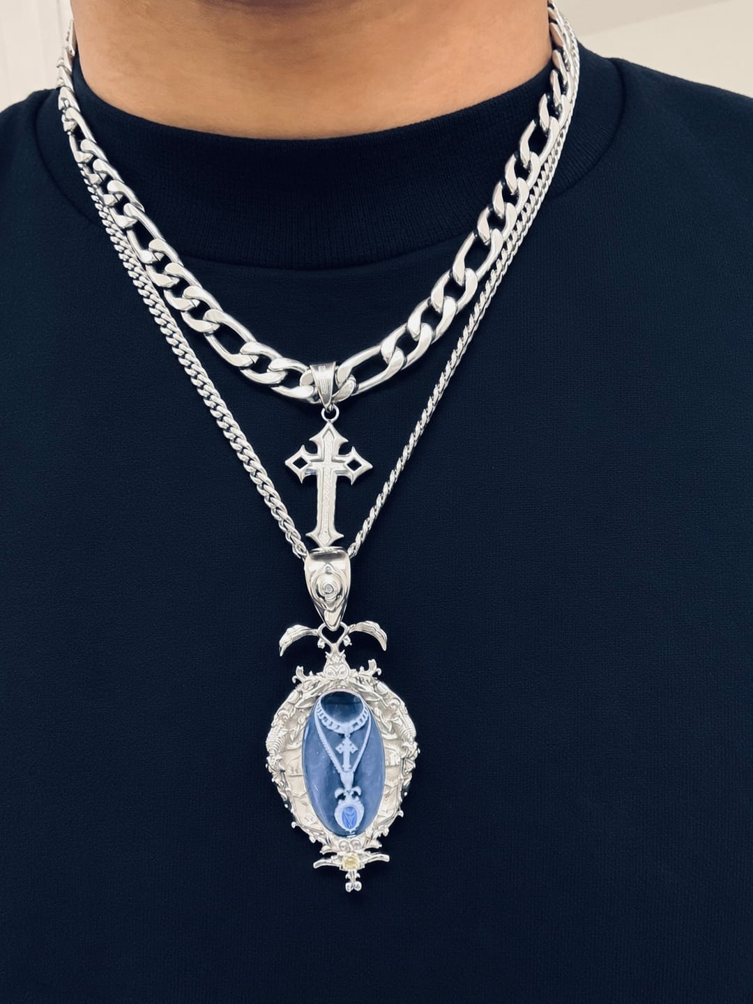 Customer photo review of MIRROR PENDANT