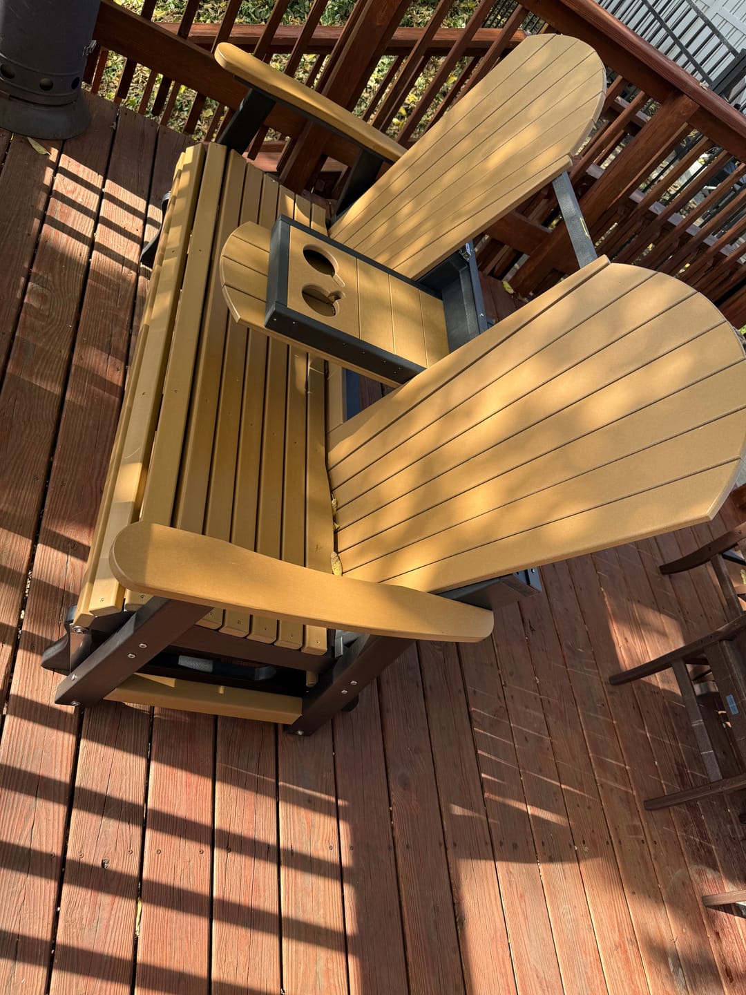 Customer photo review of Classic Adirondack 5'ft Glider Console with Cupholders