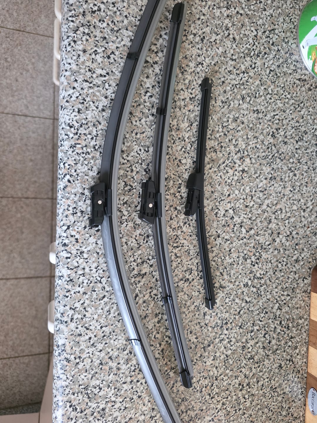 Customer photo review of Volkswagen Golf Wiper Blades