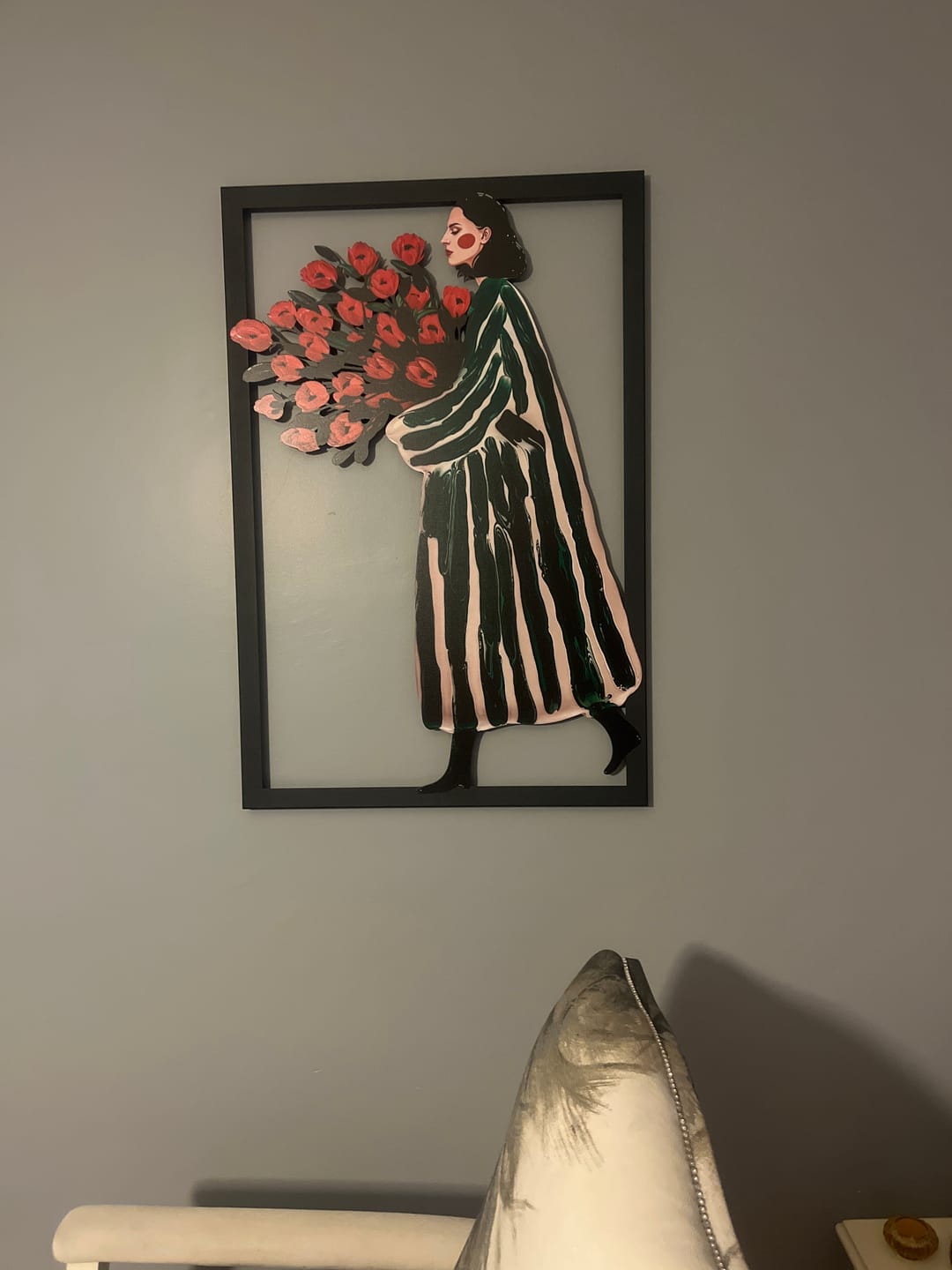 Customer photo review of Rose Lady Metal Tablo