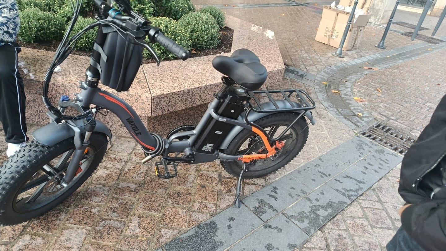 Customer photo review of Vakole Y20 Pro 20" Fat Bike 1440Wh Foldable Step-through E-bike