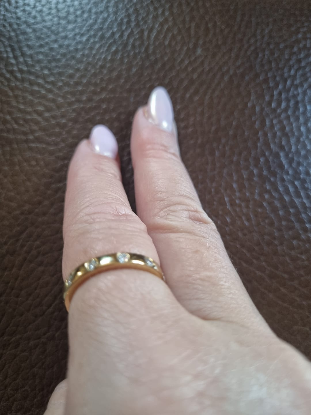 Customer photo review of Versa Lab Grown Diamond Band Ring