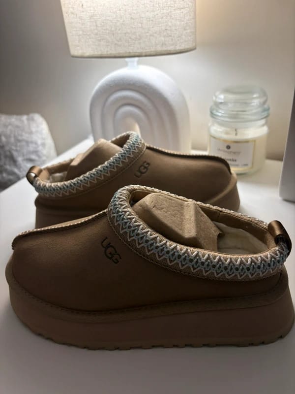 Customer photo review of UGG Tazz II