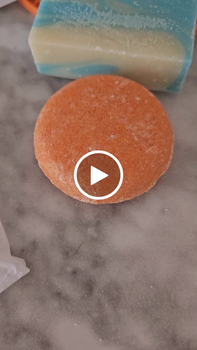Customer video review of Pura Vida Luxe Shampoo Bar