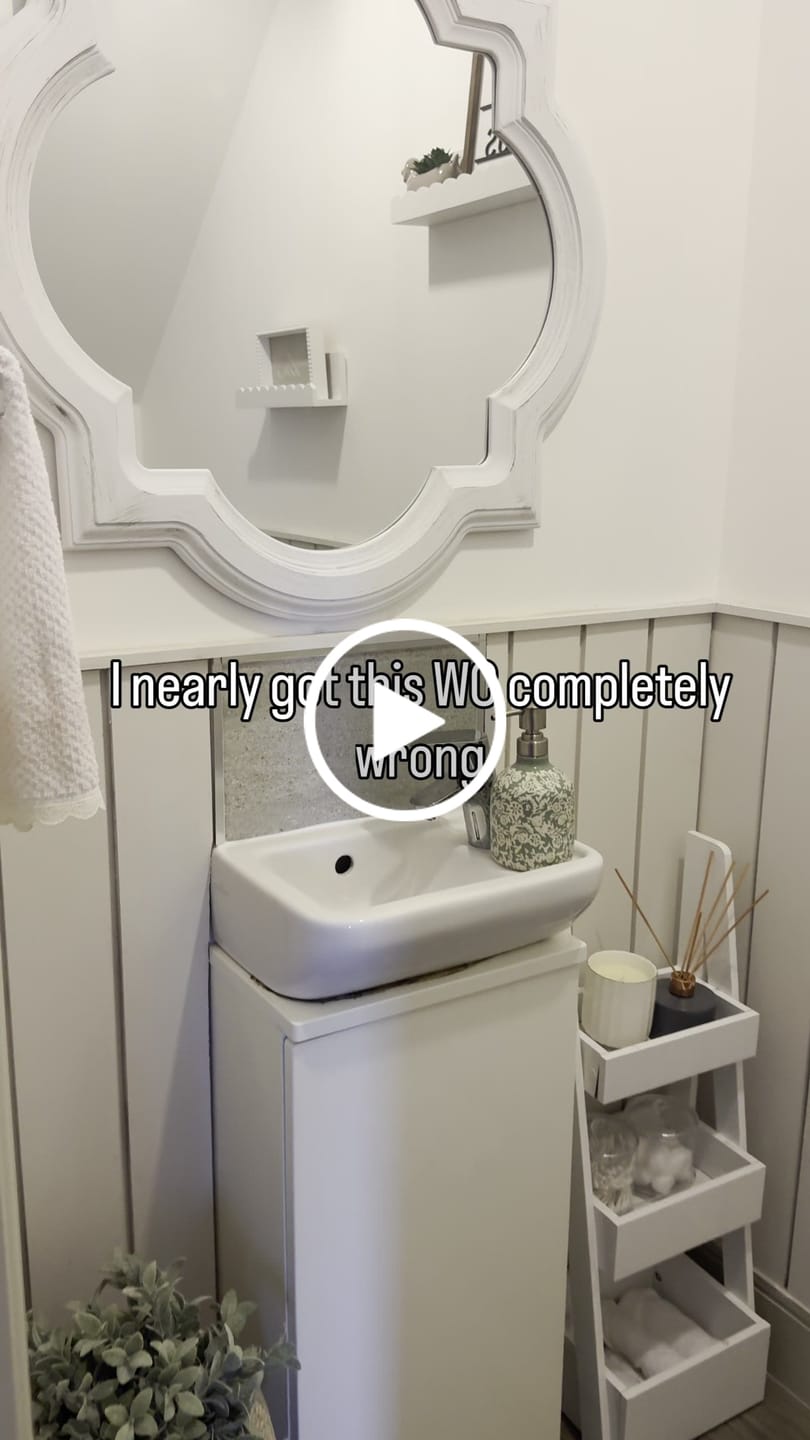 Customer video review of Nola - Soft Vintage Wildflower Wallpaper