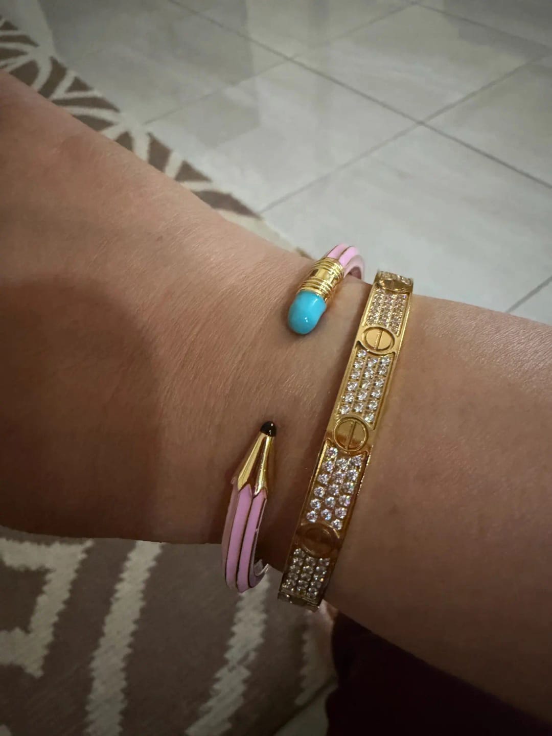 Customer photo review of Pencil Cuff