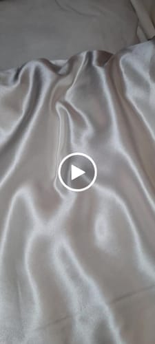Customer photo review of Ivory White Silk Pillowcase -  Queen Size - Zip Closure