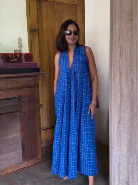 Customer photo review of Gigi Maxi Dress