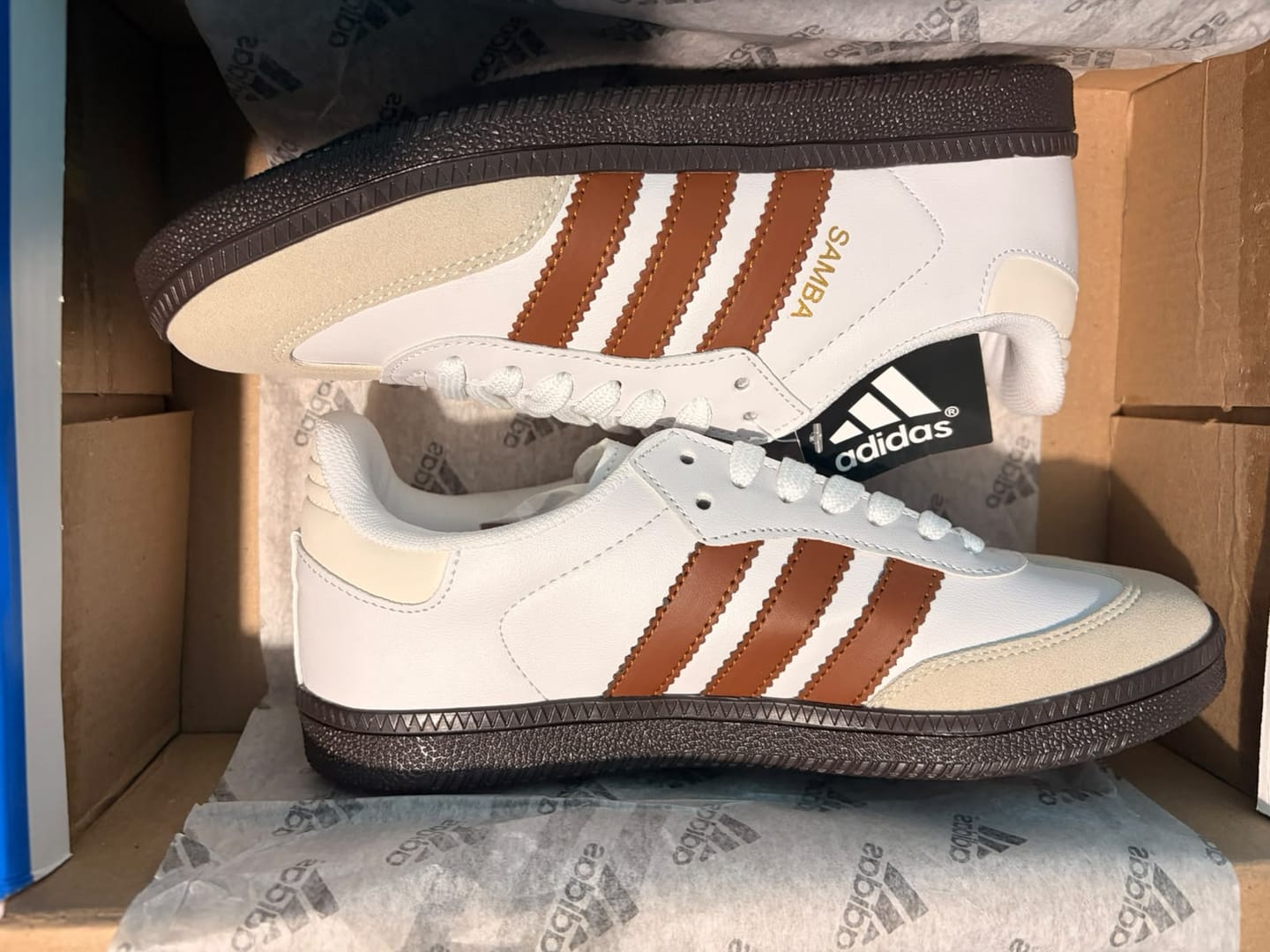 Customer photo review of Tenis Smb Og Blanco Cafe