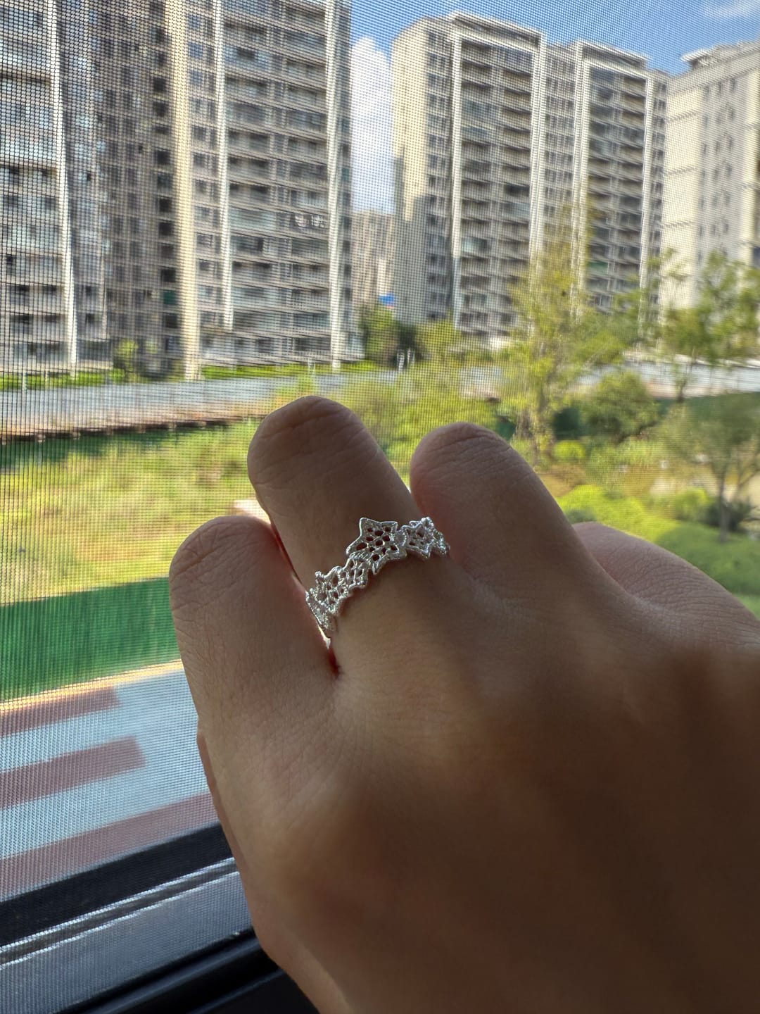 Customer photo review of "STARLIGHT LACE" 925 Sterling Silver Vintage Rococo Star Open Ring
